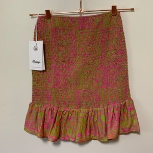 Maaji short fitted skirt with ruffle hemline “coneflower Elsa” medium